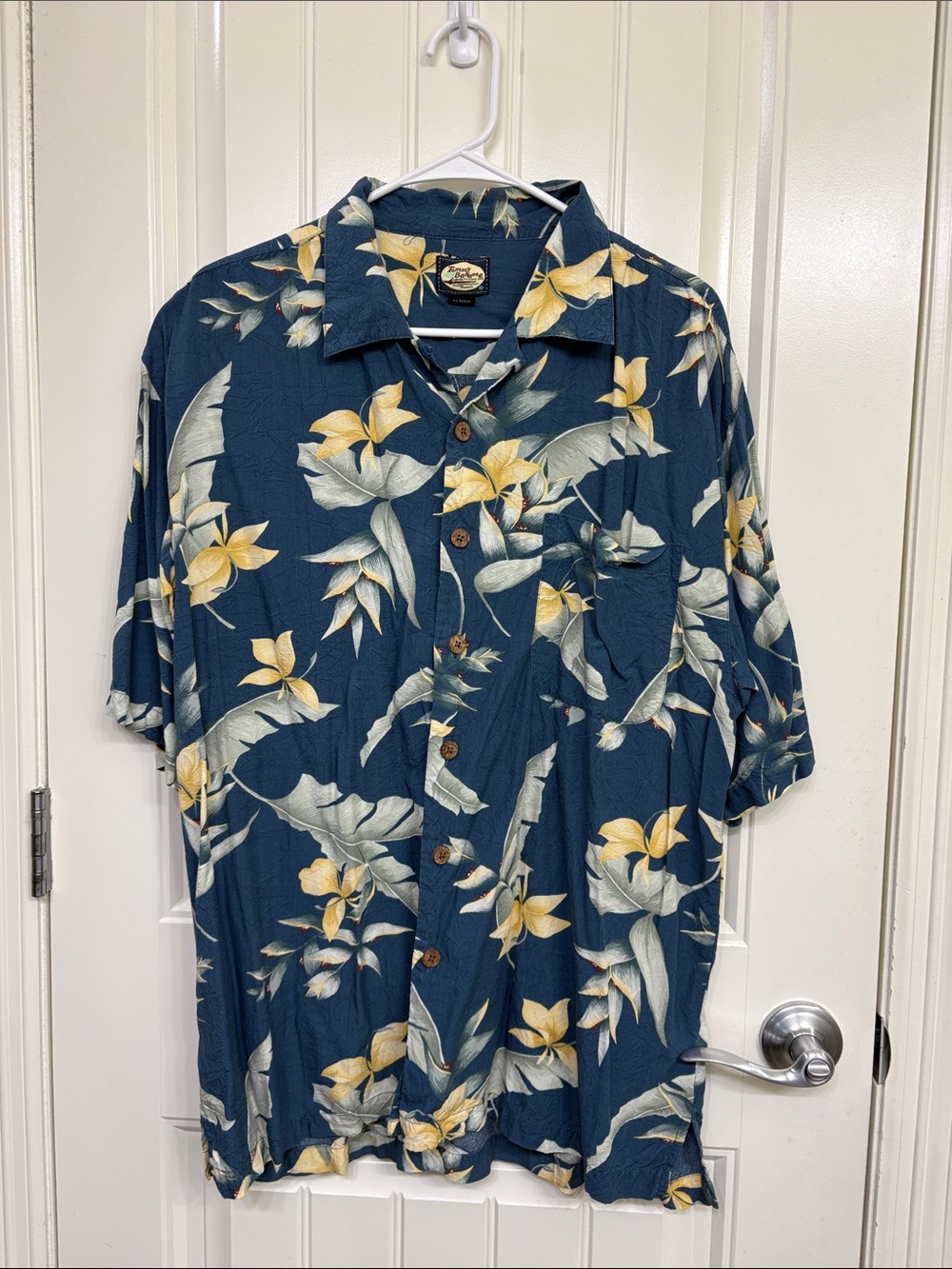 Tommy Bahama Navy Floral‎ Camp Collar Button-Down Shirt